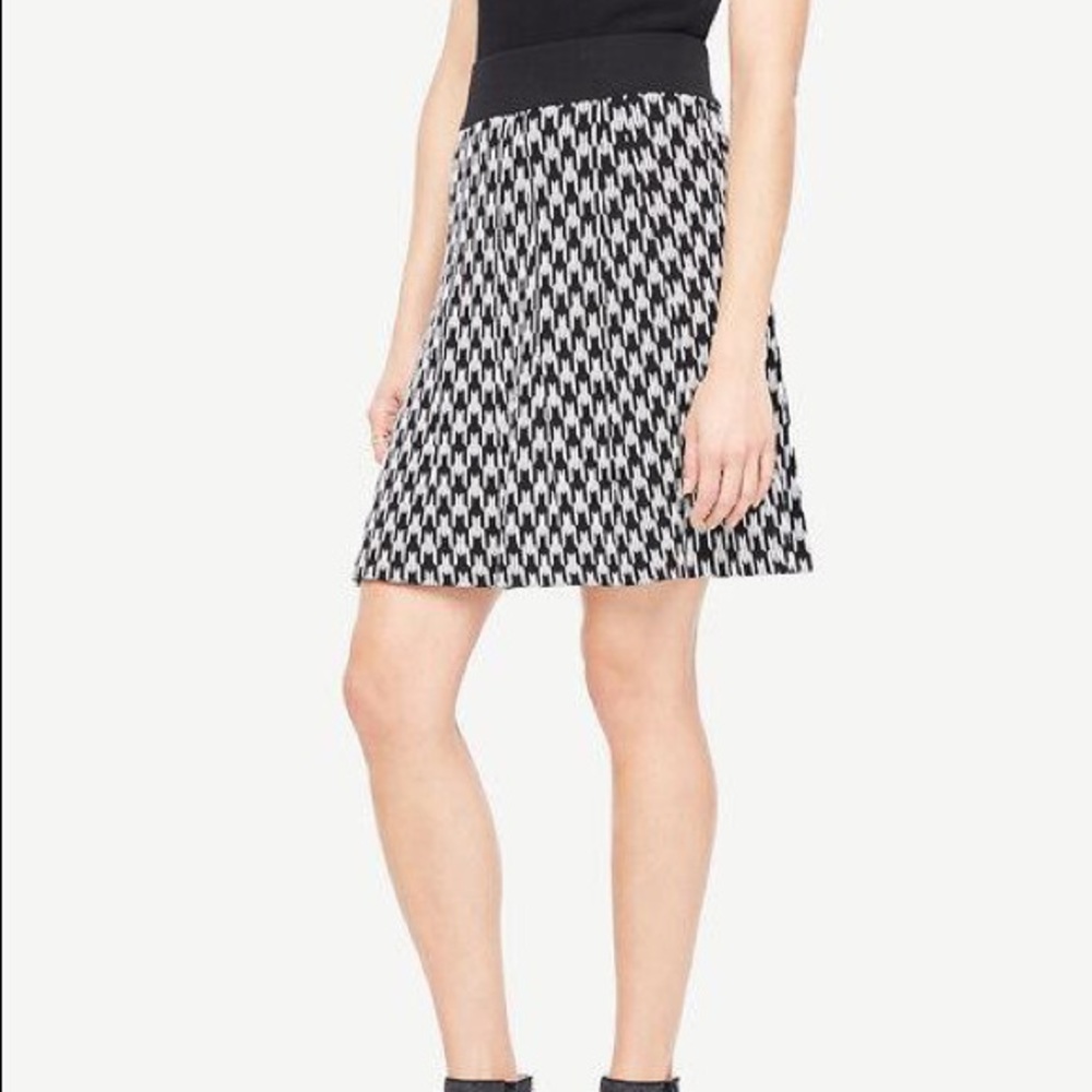 LP Geo Jacquard Sweater Skirt, Ann Taylor, NWT